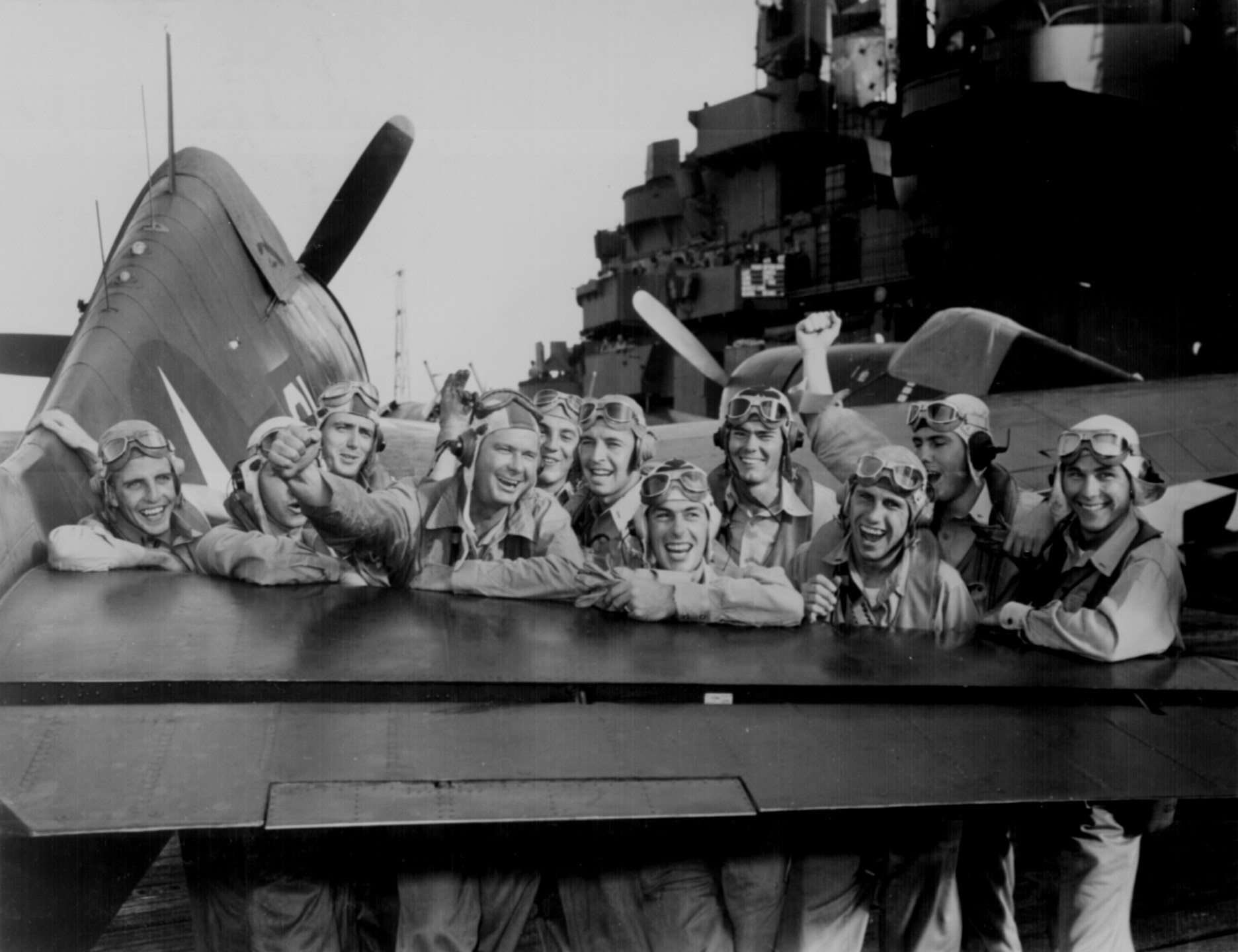 33 - Yankees celebrating on USS LEXINGTON.jpg